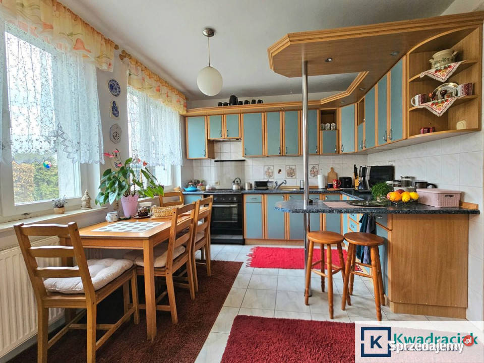 sprzedaży domu wolnostojącego 180m2 Mokre sprzedam