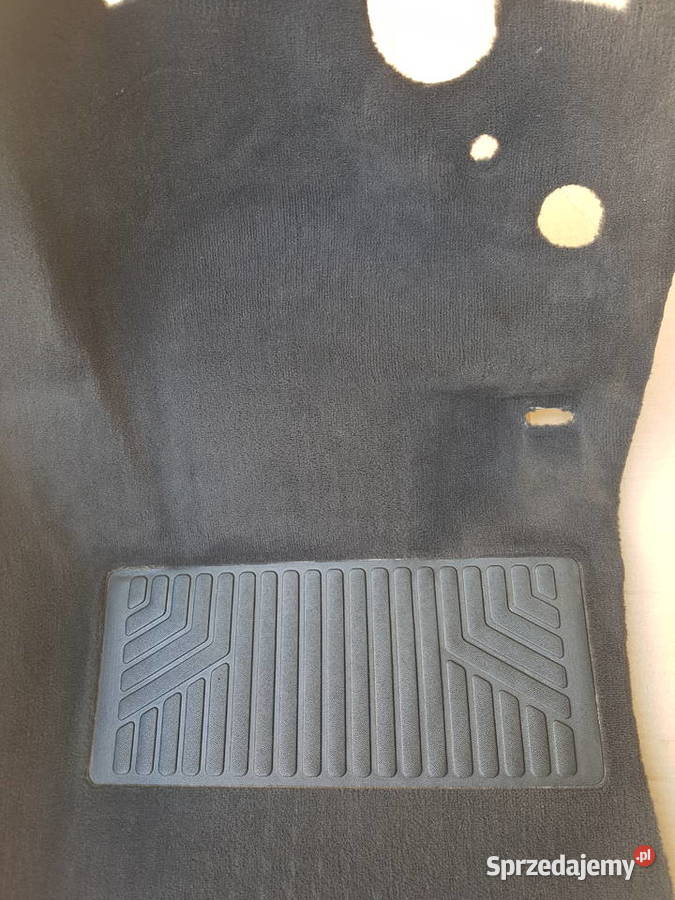 czarna wykładzina kierowcy Mercedes W208 CLK osobowe pomorskie