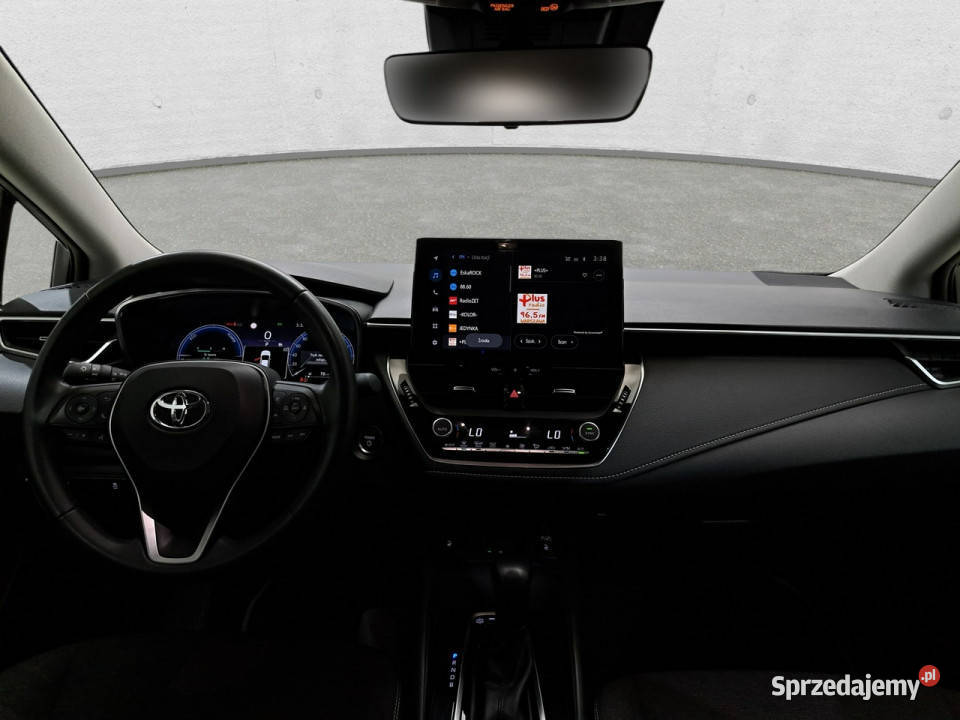 Toyota Corolla Seria E16 2012 Komorniki