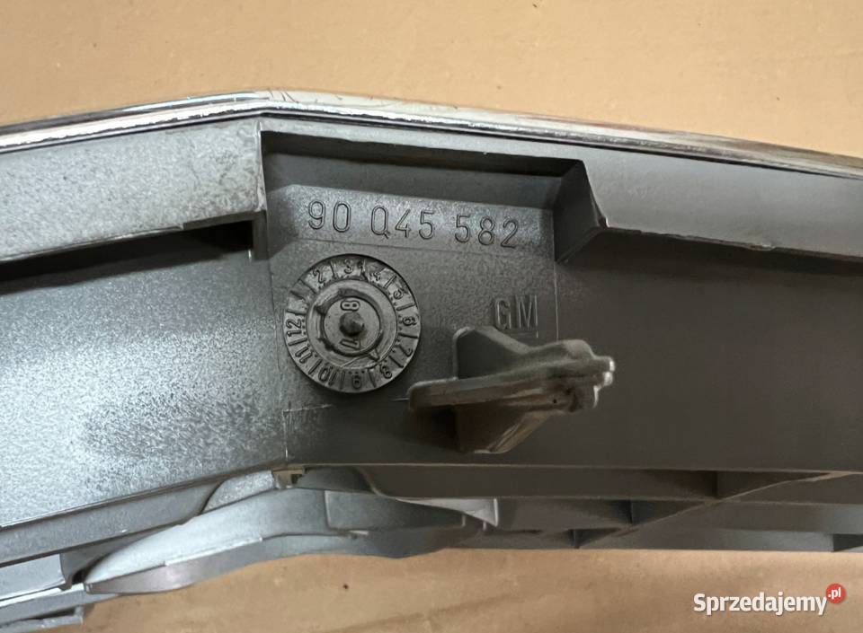 OPEL SENATOR A GRIL ATRAPA ORYGINAŁ GM 90Q45582 osobowe dolnośląskie Kłodzko sprzedam