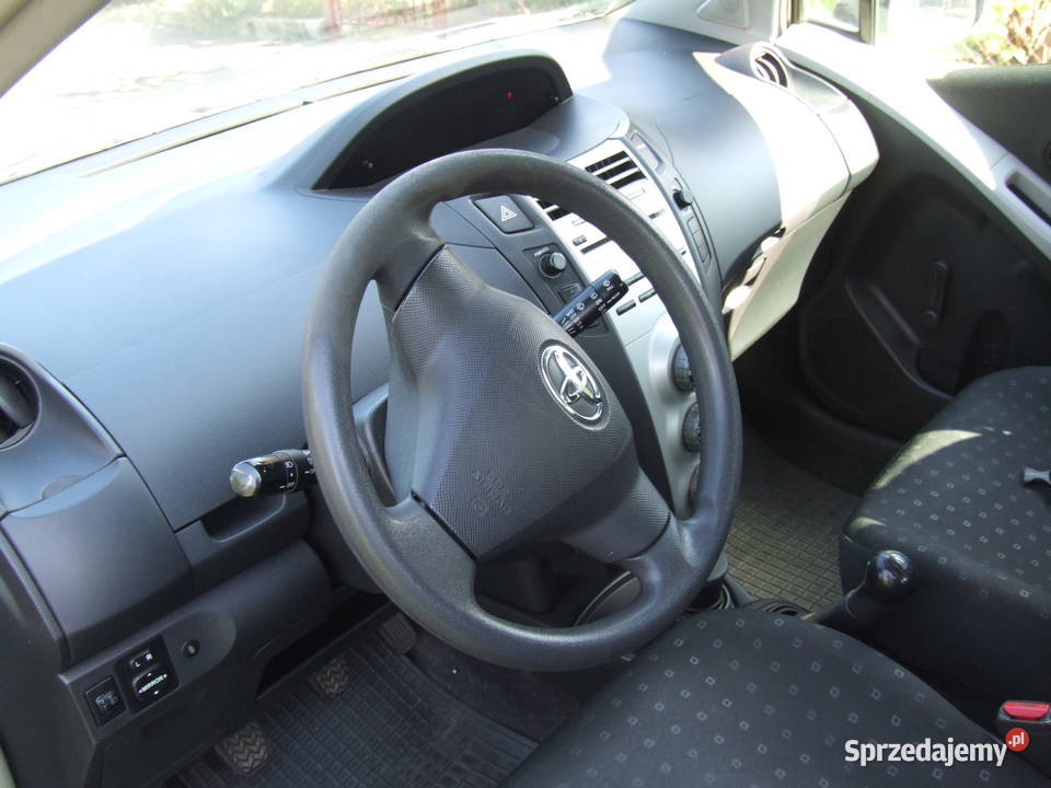 Toyota Yaris 13 2007 Przebieg 148 000 Salon klimatyzacja