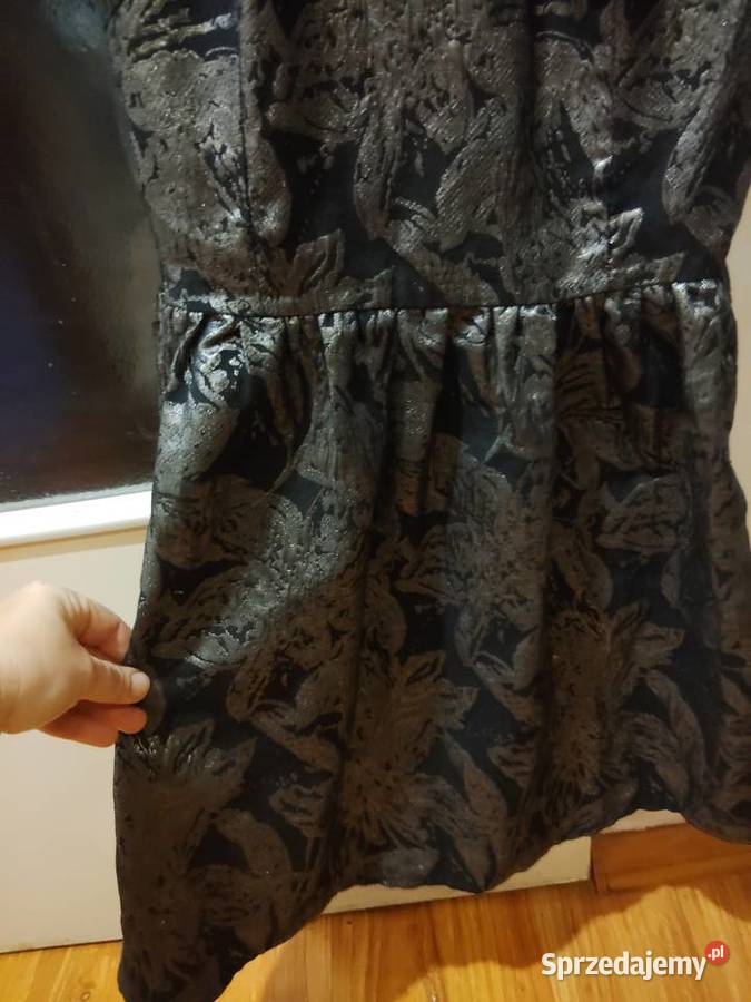 Sukienka wizytowa dekold z siateczki z tyłu na Lidzbark Warmiński sprzedam