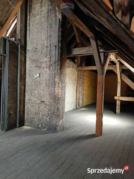 Samodzielne poddasze z projektem na 4 mieszkania Katowice