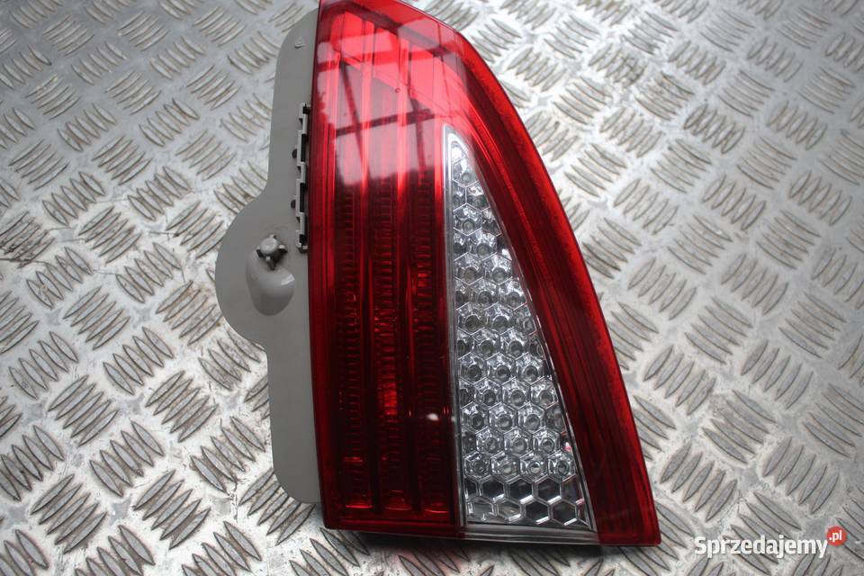 LAMPA KLAPY PRAWY TYŁ FORD MONDEO MK4 sprzedam