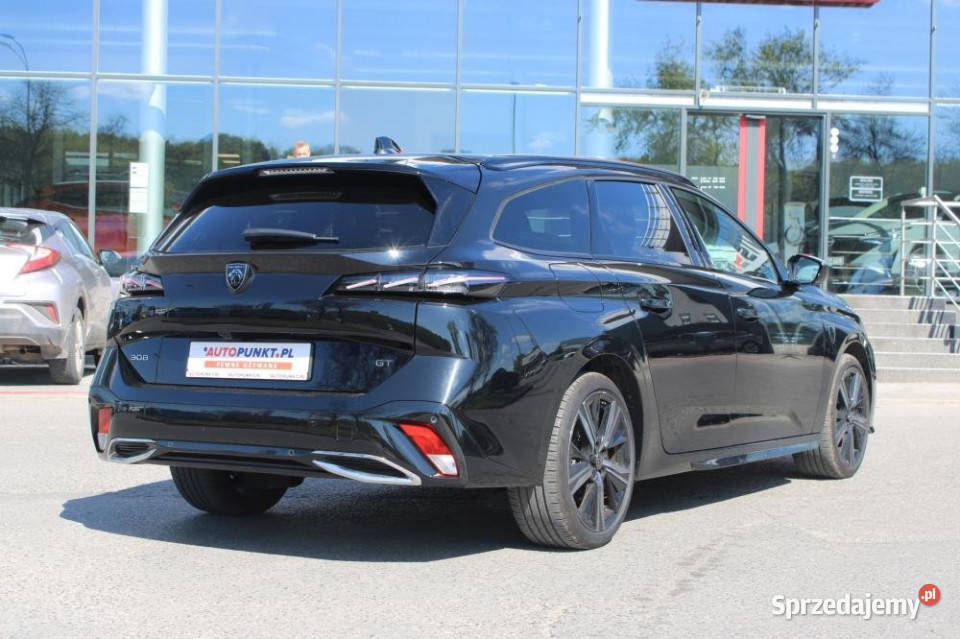 Peugeot 308 2022r El Fotel z Pamięcią Panorama małopolskie Kraków