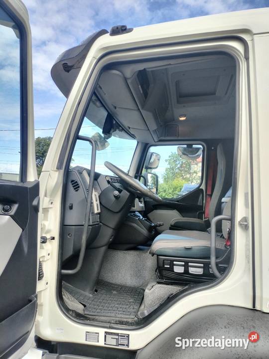 VOLVO FL 4x2 REGULOWANY KONTENER IZOTERMA WINDA Motoryzacja