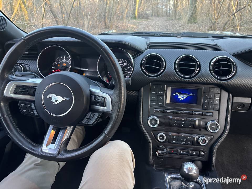 Ford Mustang 37 V6 2015 Samochody osobowe Świdnik sprzedam