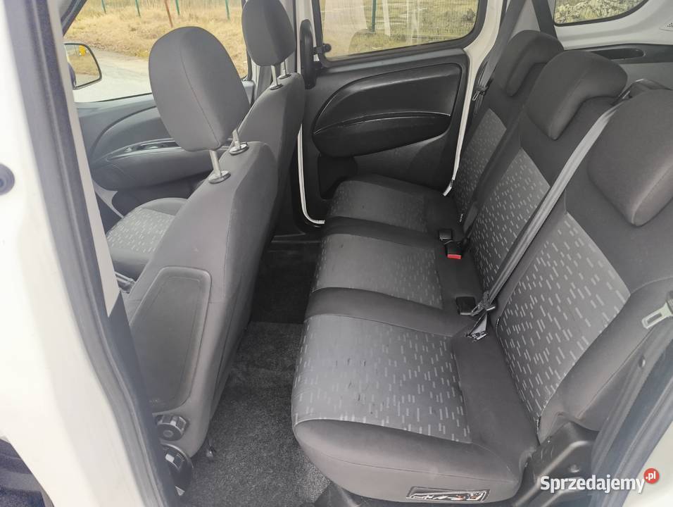 Sprzedam Opel Combo 13 diesel faktura VAT Rok produkcji 2015 Malbork