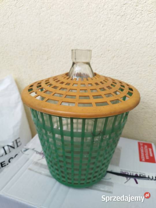 Gąsior na wino w koszyku 5 L z czasów PRLu Jelenia Góra