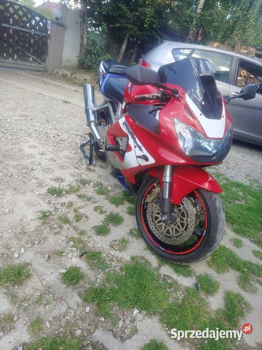 Honda CBR 929 Wiśniowa