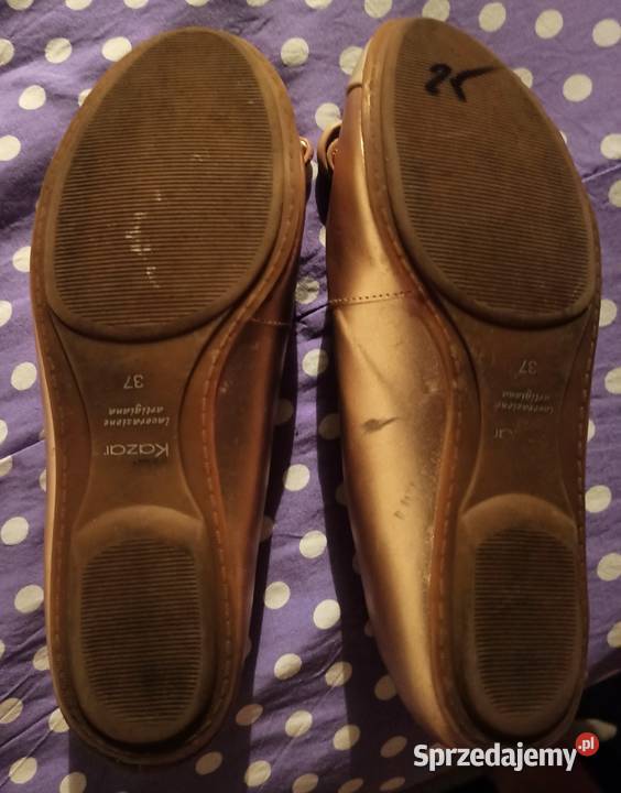 beżowe baleriny Kazar