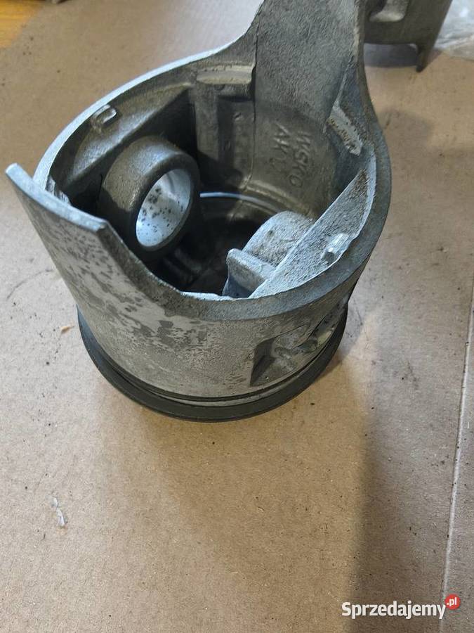 Tłok fiat 125p 770 Iłża