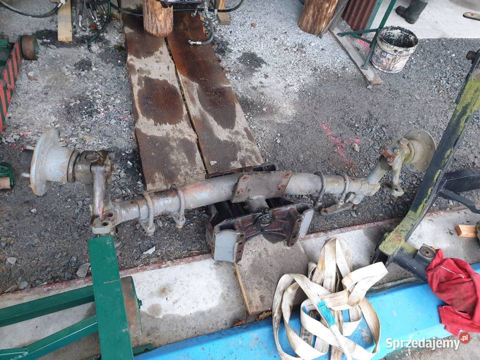 Oś przednia ze wspornikiem Ursus c360 Zetor 4011 śląskie Kamesznica