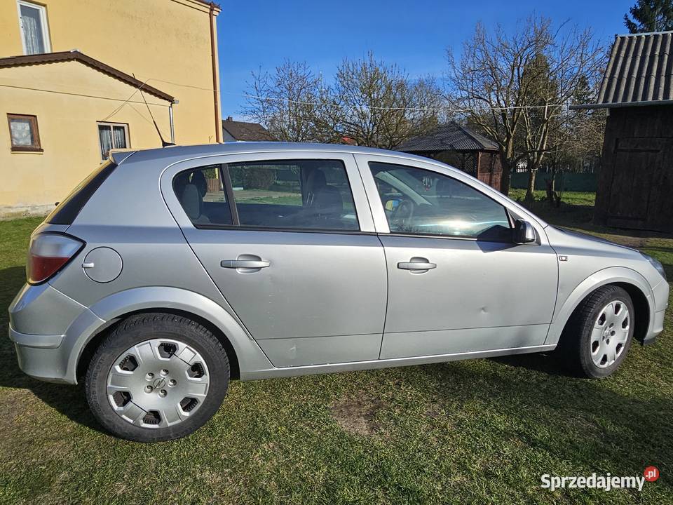 Opel Astra H 17 CDTI 2005 Bezwypadkowa Gotowa do Astra Hańsk Pierwszy
