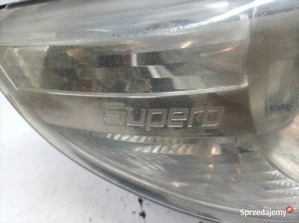 LAMPA PRZÓD PRAWA EUROPA Skoda Superb II