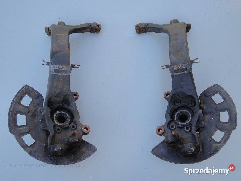 AUDI A8 D2 33 ZWROTNICA PIASTA PRZOD 4D0407257AD Przemęt