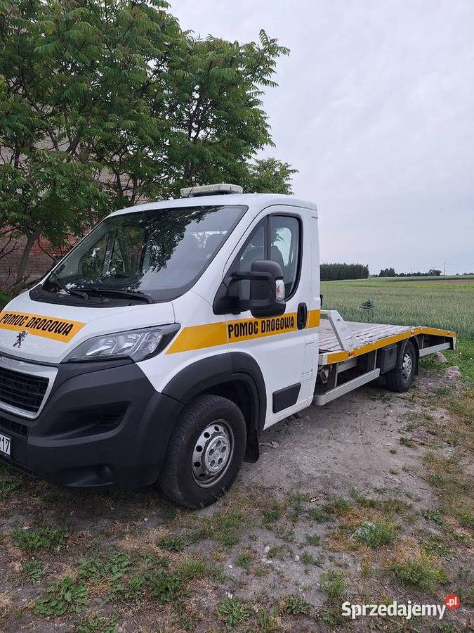 Transport holowanie laweta autolaweta autopomo Pomoc drogowa i holowanie