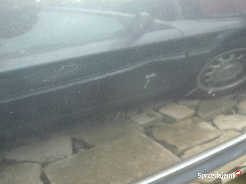 Drzwi prawe Volkswagen Passat B4 LK7Y małopolskie