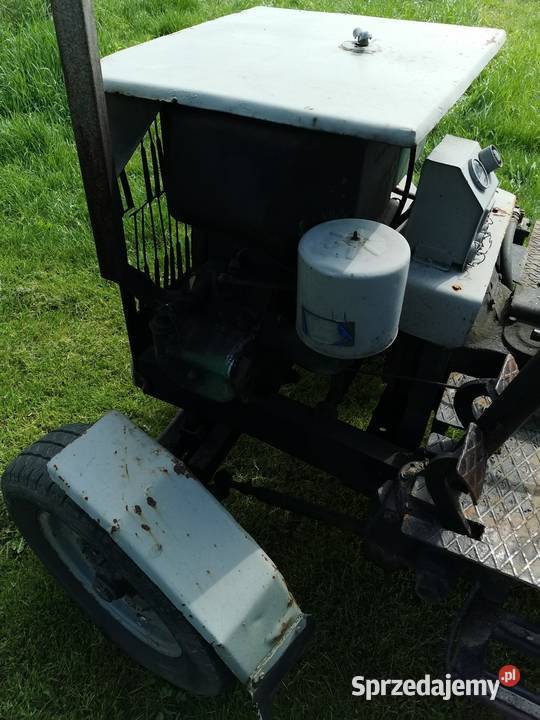Traktor sam s15 Skała