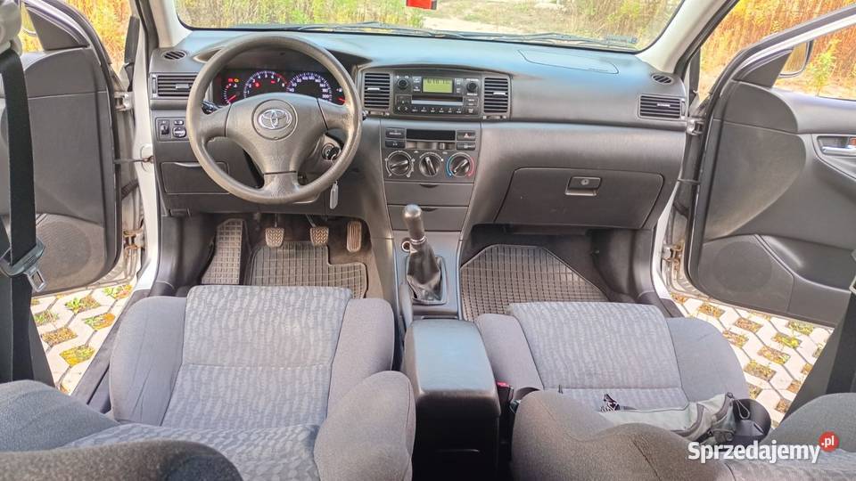 Toyota Corolla 2004 klimatyzacja16 benzyna Warszawa