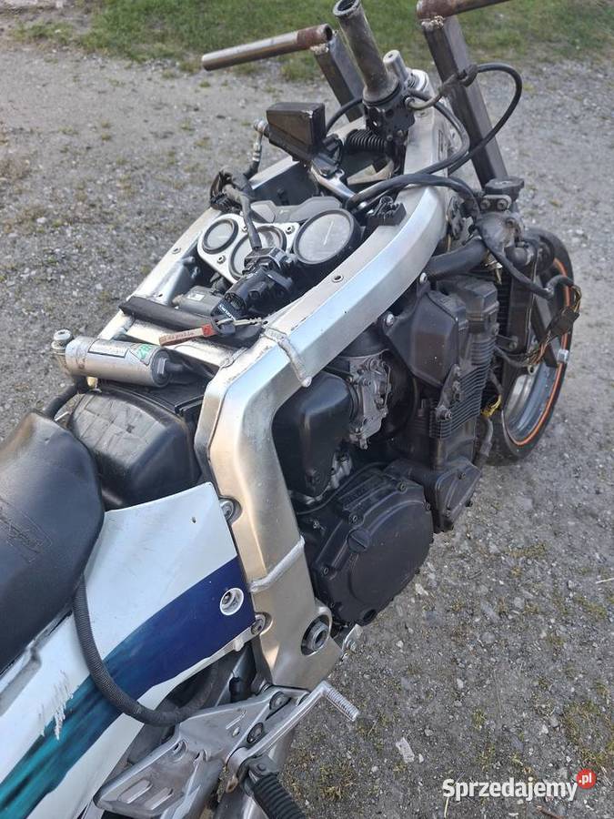 Suzuki gsxr 1100w na części zakup w całości Nidzica