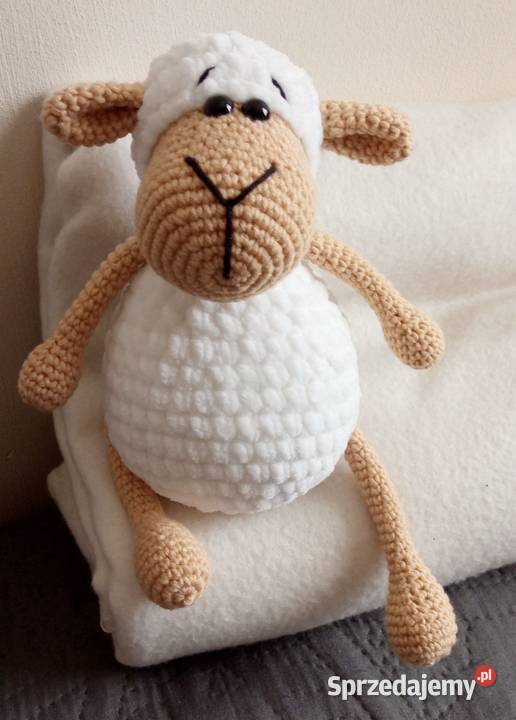 Owieczka wykonana na szydełku Łask