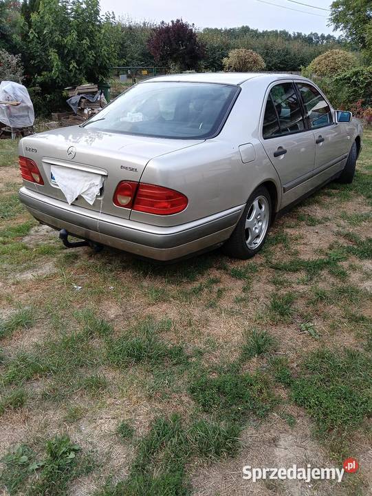 Mercedes Benz W210 220D Mercedes-Benz Sandomierz