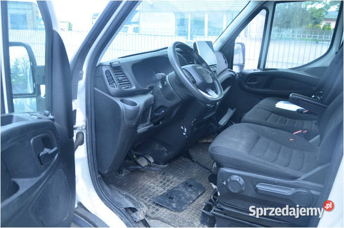IVECO DAILY 35S18 2024 299800 ccm 180 Warszawa