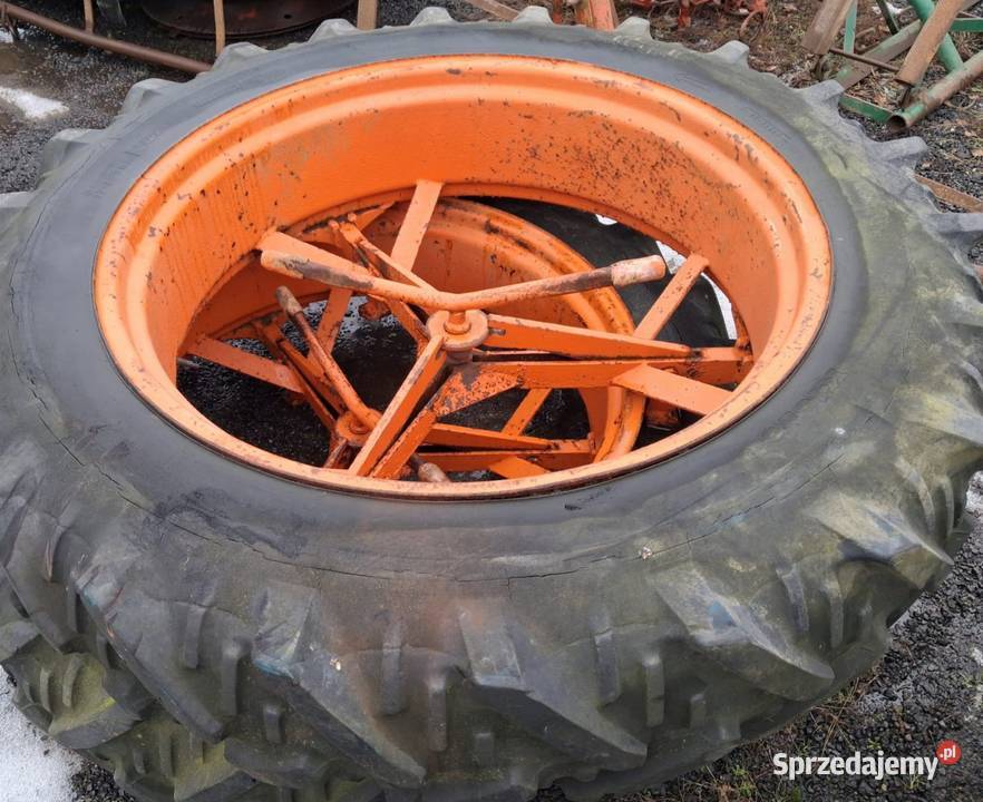 Opony 124r36 radialka 1058018 Goodyear 10pr koło Poddębice