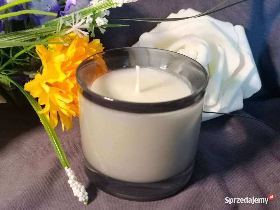Świeca sojowa w subtelnie przydymionym szkle sprzedam
