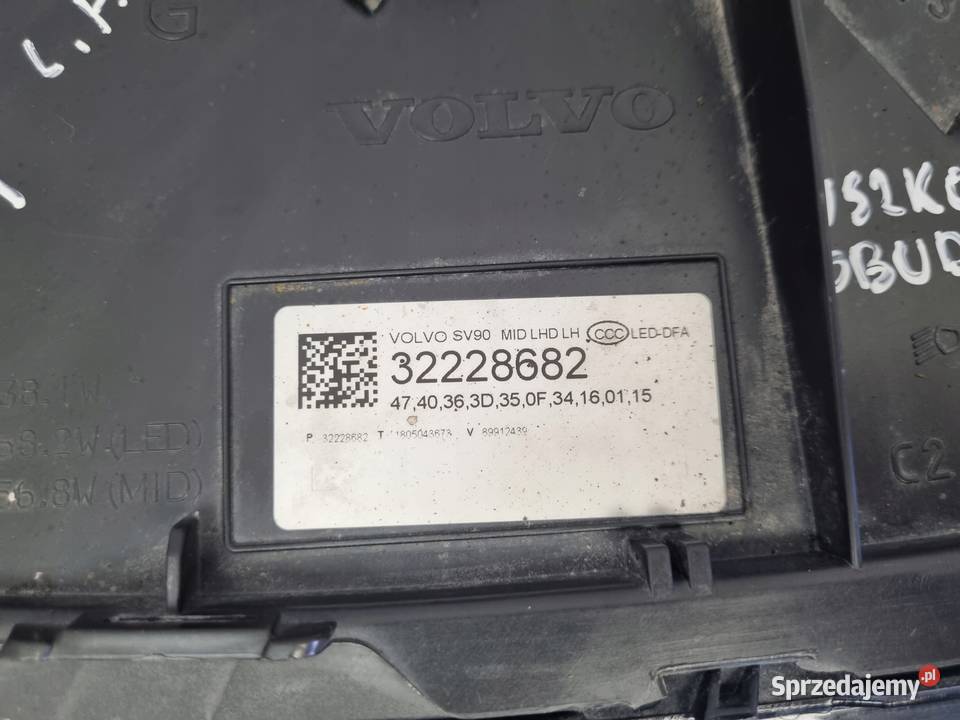 LAMPA PRZEDNIA LEWA Volvo V90 S90 lewy przód osobowe Rudka