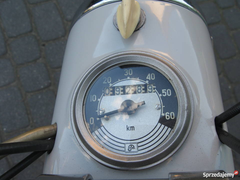 KOMAR SZTYWNIAK 232 Rok produkcji 1965 Osiek