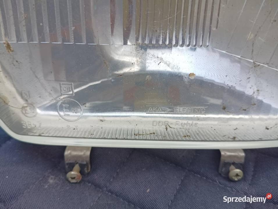 Skoda 105 reflektor lampa przednia osobowe opolskie Nysa sprzedam