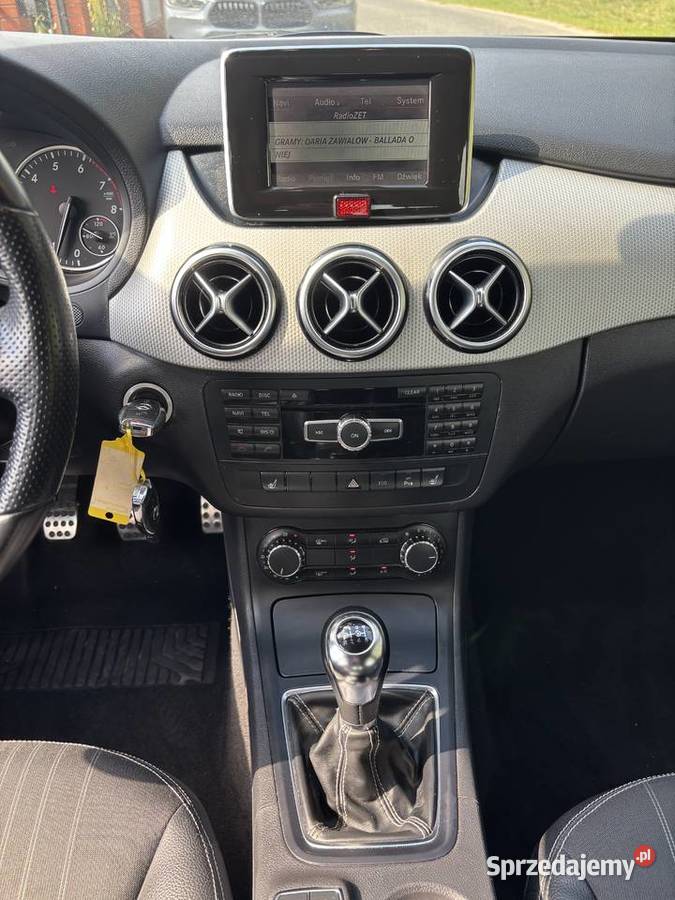 MERCEDES B180 2014r STAN BEZWYPADKOWY Gwizdanów