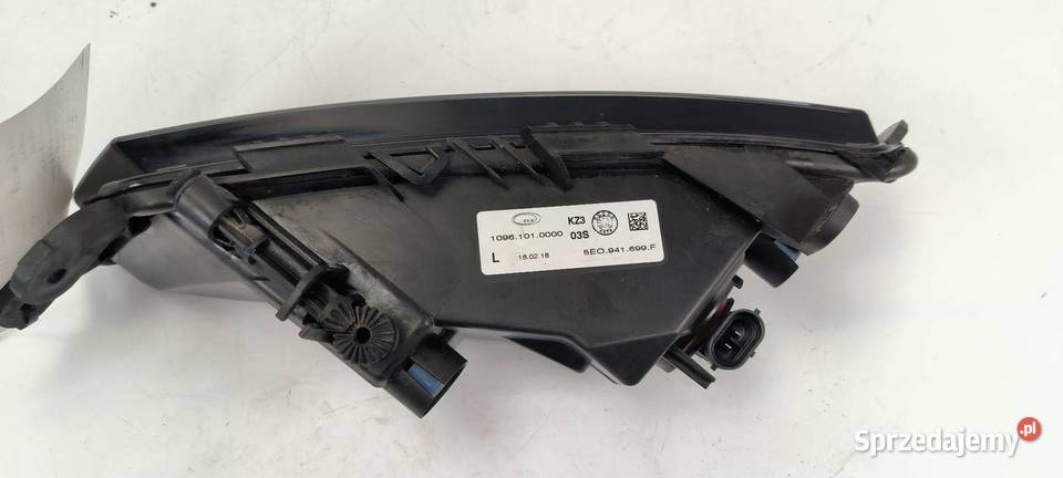 HALOGEN LEWY SKODA OCTAVIA III 5E0941699F Pozostałe Lipno