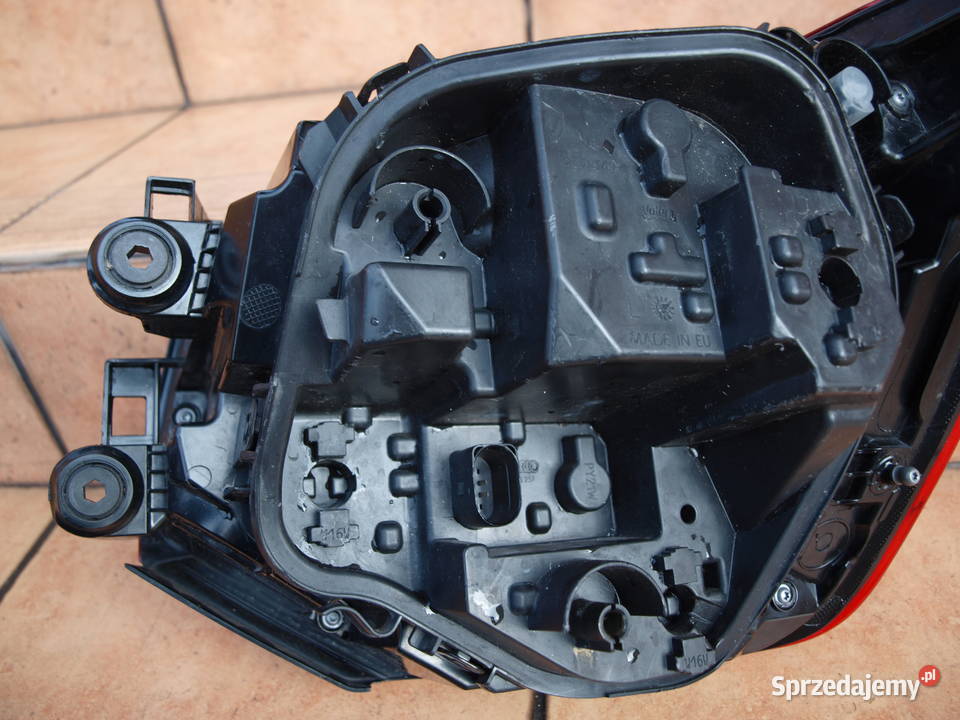 Audi Q2 lampa lewa tył 2016 2020r europa Kalisz