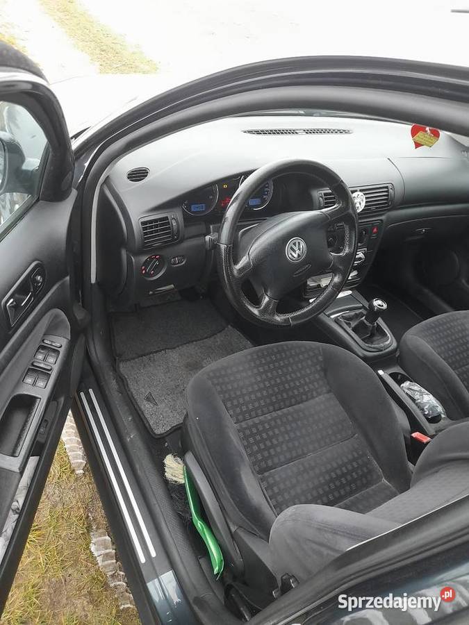 Passat 19 tdi 101koni relingi dachowe sprzedam