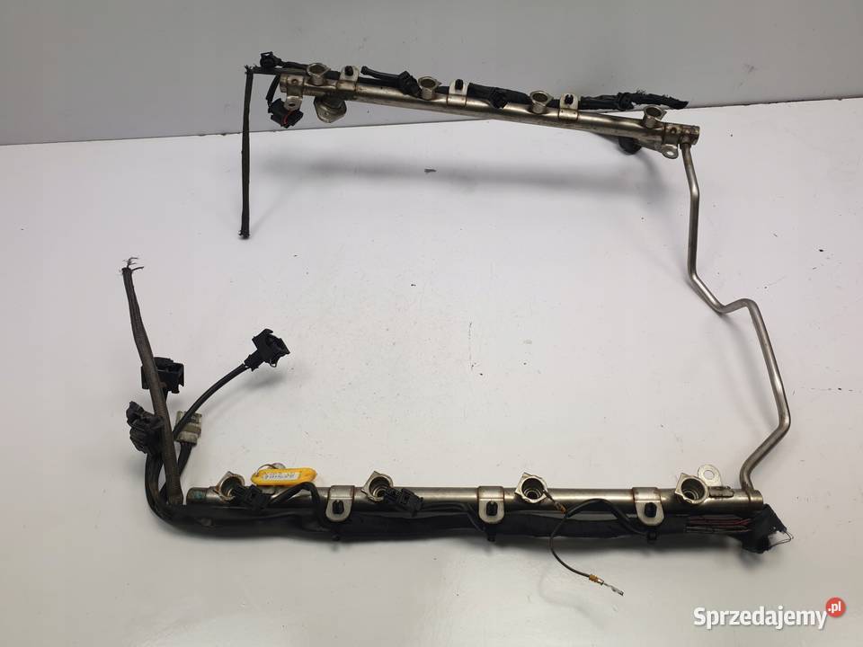 Mercedes W204 63 V8 AMG LISTWA WTRYSKOWA Chełm sprzedam