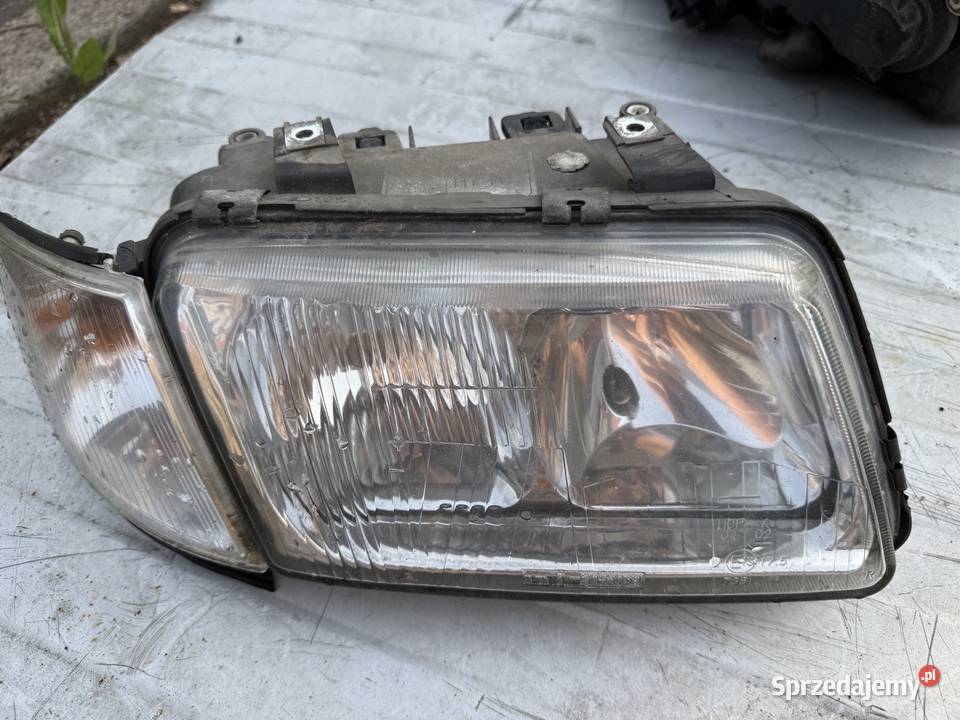 Lampa kierunkowskaz przód prawa Audi A3 8L Ostrów Wielkopolski