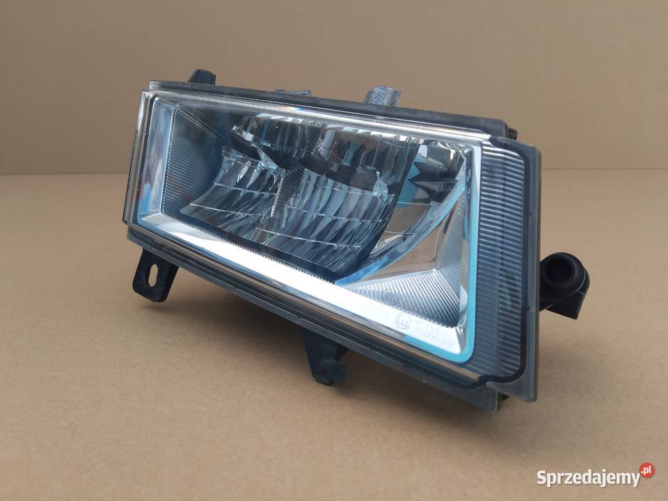 SCANIA R S HALOGEN PRAWY LAMPA PRZECIWGMIELNA Bieleń