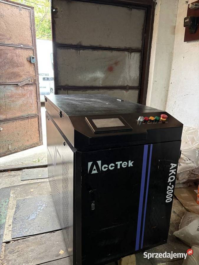 Laser AKQ2000 Używany 5060 godzin Zajezierze sprzedam