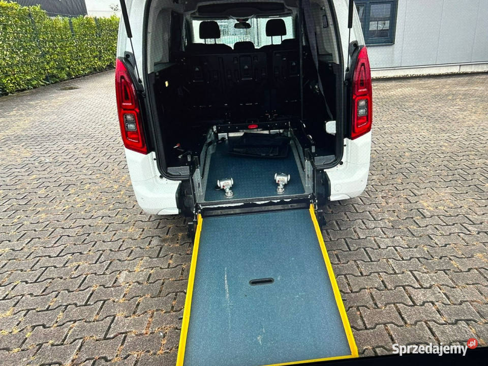 Opel Combo 15D Maxi 2021r Rampa PFRON 130KM Combo
