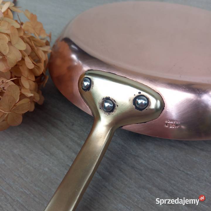 Miedziana patelnia średnica 22 sygnowana Warszawa