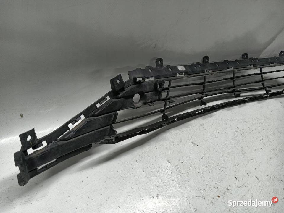 KRATKA ŚRODKOWA ZDERZAKA OPEL ASTRA K 13439798 sprzedam