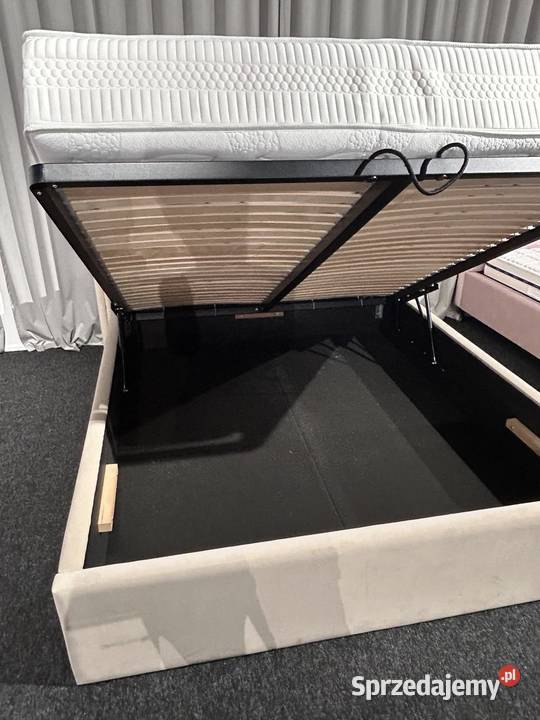 50WYPRZEDAŻ EKSPOZYCJI Łóżko 160x200 z Radom
