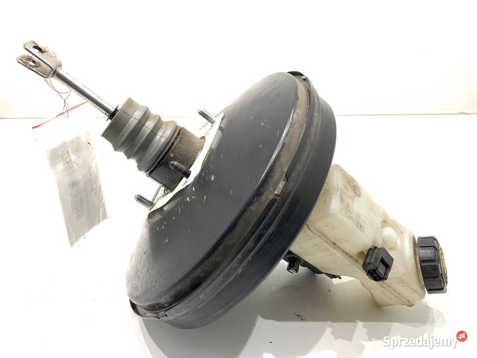 SERWO HAMULCOWE DACIA DUSTER 472107999R SUV 1018