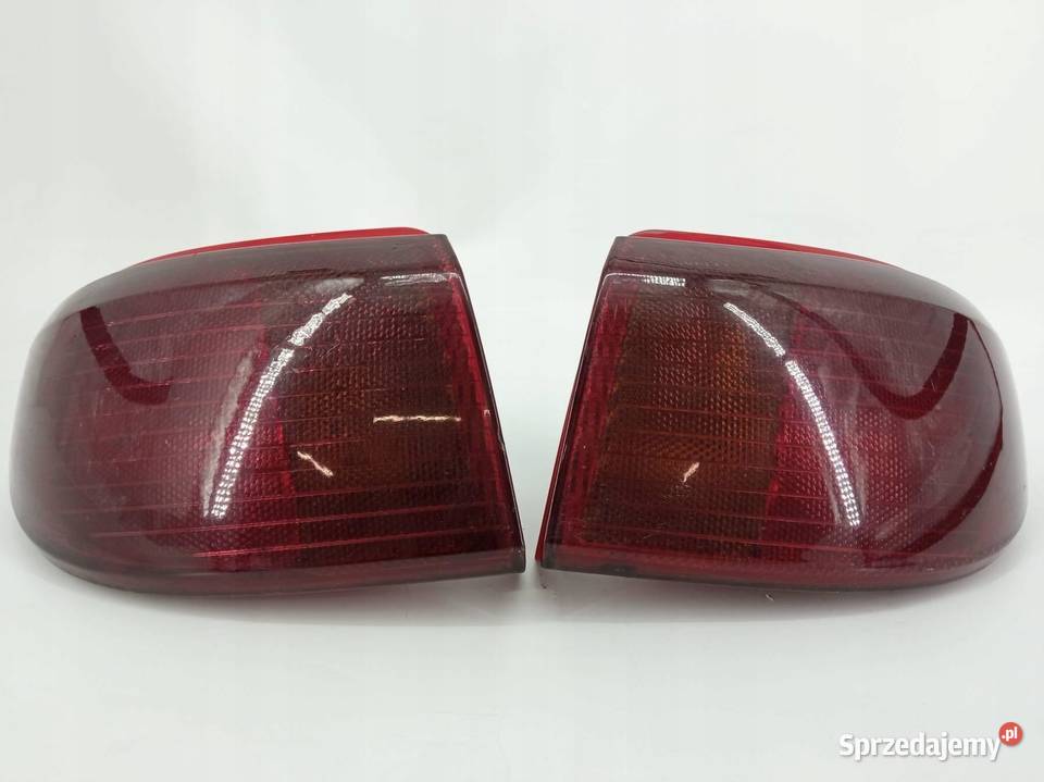 LAMPA TYŁ KOMPLET LAMPY PRZYCIEMNIONE Mazda 2 I sprzedam