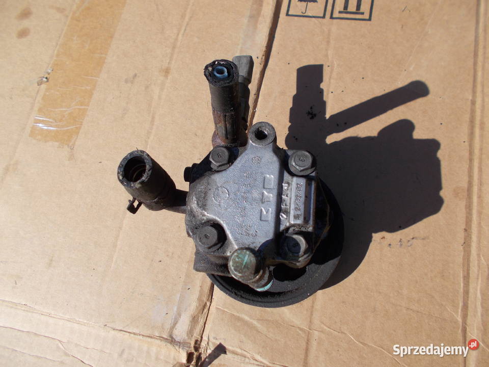 skoda OCTAVIA 18T AUM pompa wspomagania KYB Zamość