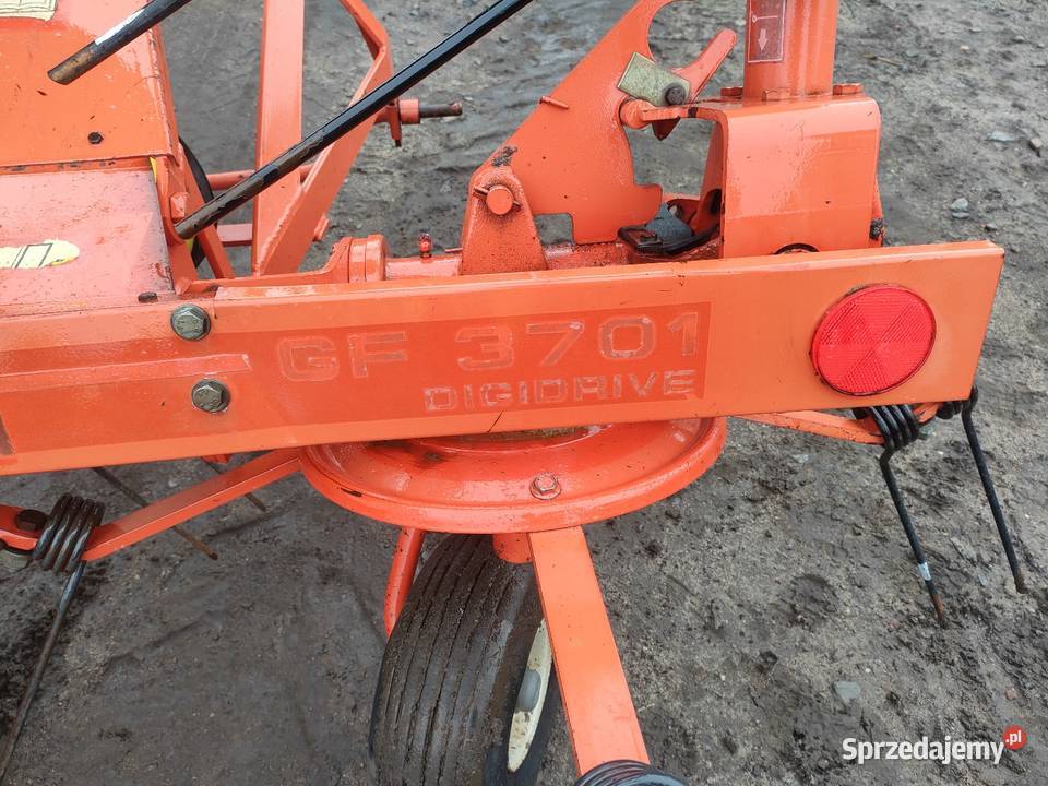 Przetrząsarka Kuhn GF 7501 i GF 3701 Uniejów