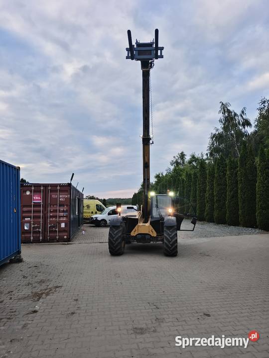 Ładowarka teleskopowa CAT TH 330 B Pozostałe wielkopolskie Kalisz sprzedam